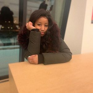 Meet your Posher, Aicha